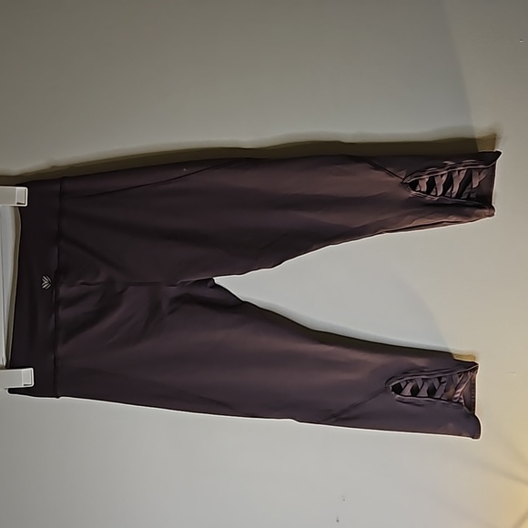 Forever21 Purple Athletic Stretchy Leggings - Picture 2 of 10